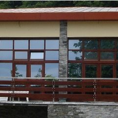 Drveni prozori i balkonci, Istraživačka stanica Petnica, terasa Drveni prozori i balkonci, Istraživačka stanica Petnica, terasa