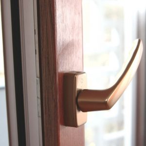 Aluminijum-drvo prozor, ručica Aluminijum-drvo prozor, ručica
