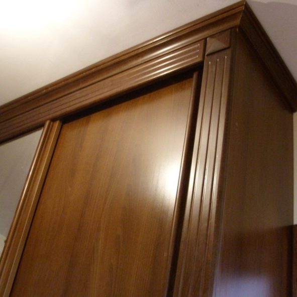 Klizni plakar, kombinacija masiva i furniranog medijapana