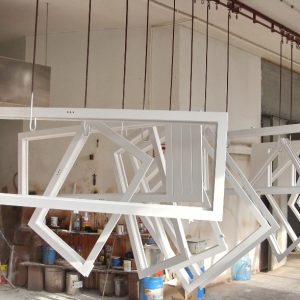 Proces farbanja drvenih prozora Proces farbanja drvenih prozora