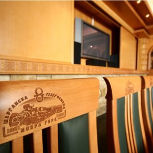 Restoran, Mokra Gora, stolice i zidne opšivke Restoran, Mokra Gora, stolice i zidne opšivke