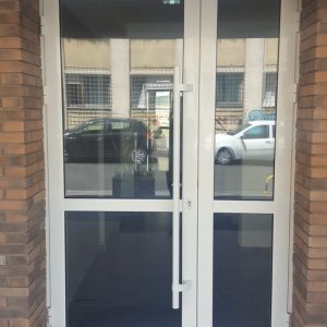 Dvokrilna aluminijumska vrata, M11000 sa rukohvatom od aluminijuma