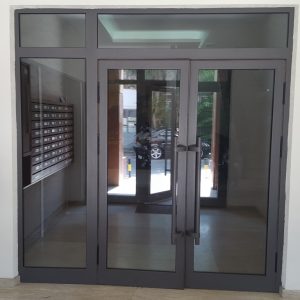 Vetrobranska aluminijumska vrata, M11500